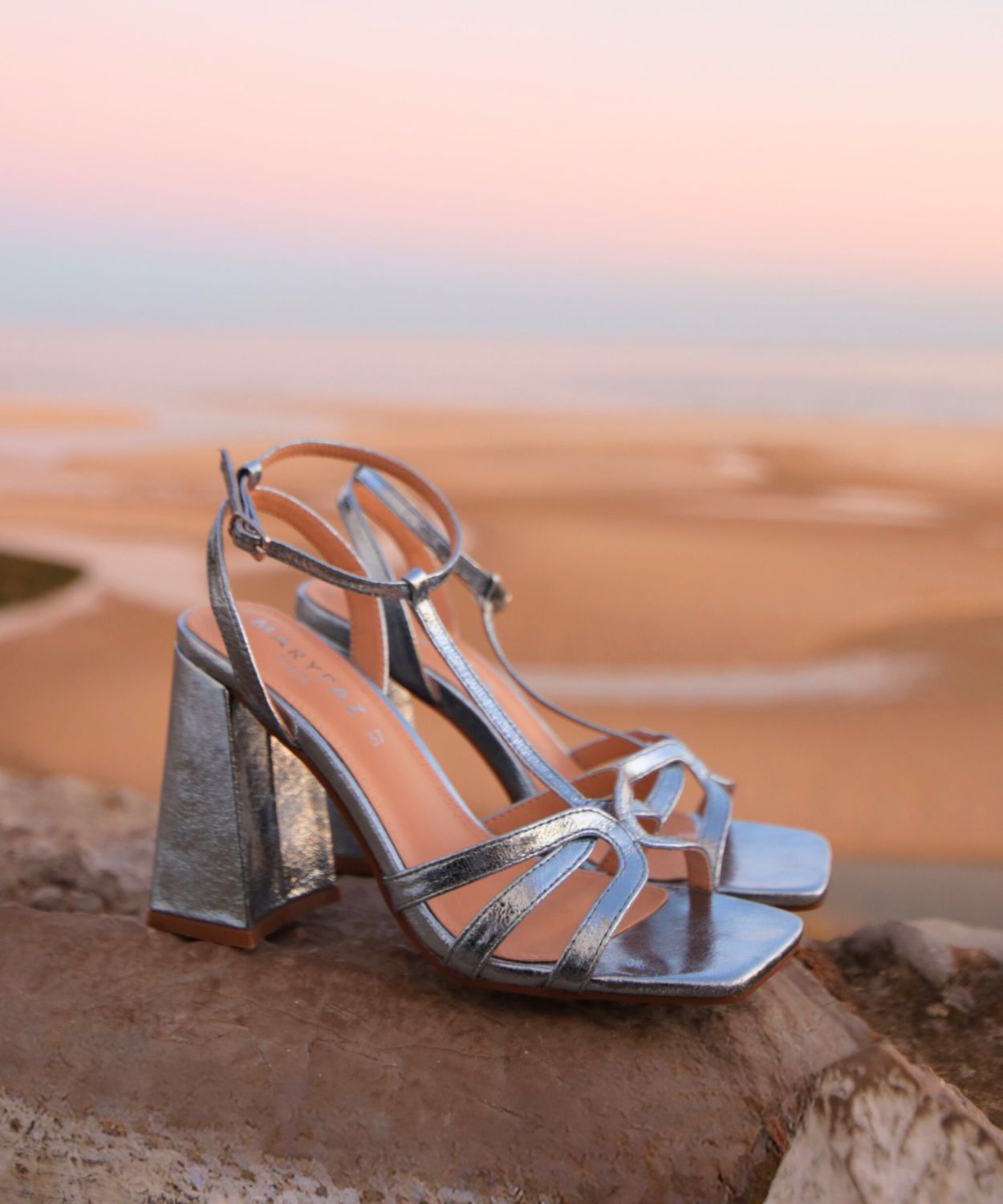 Sandalias tacón cielo